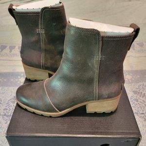 Sorel Cate waterproof leather and suede, Major (olive) bootie size 8